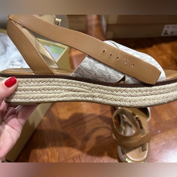Michael Kors Sandal - Picture 6 of 10